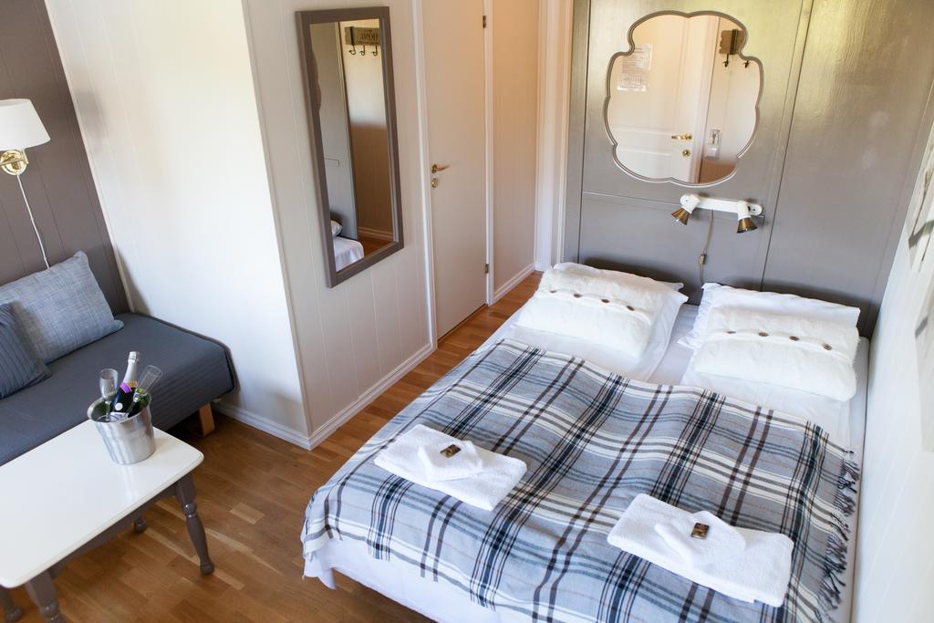Fjordslottet Hotel Fotlandsvåg Esterno foto
